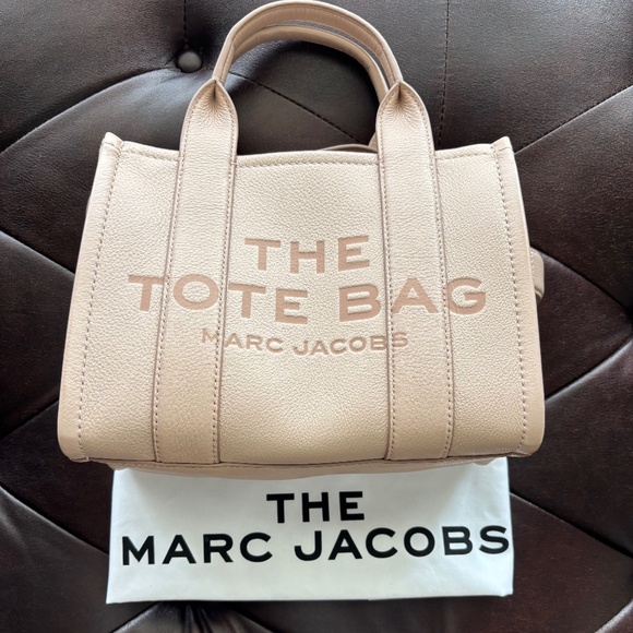 Authentic Marc Jacobs Small Tote Bag in light pink leather - Picture 1 of 3